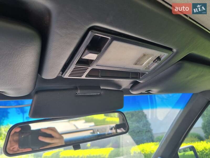 Седан Mercedes-Benz E-Class 1989 в Одессе фото 24 Седан Mercedes-Benz E-Class 1989 в Одессе