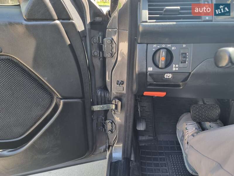 Седан Mercedes-Benz E-Class 1989 в Одессе фото 26 Седан Mercedes-Benz E-Class 1989 в Одессе
