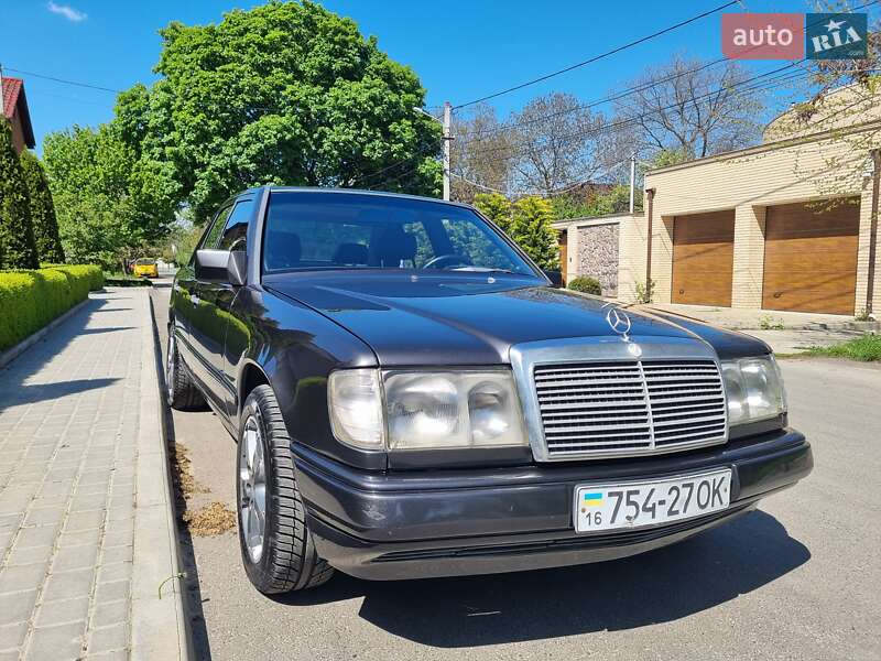 Седан Mercedes-Benz E-Class 1989 в Одессе фото 44 Седан Mercedes-Benz E-Class 1989 в Одессе