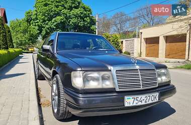 Седан Mercedes-Benz E-Class 1989 в 