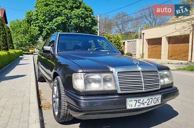 Седан Mercedes-Benz E-Class 1989 в Одессе