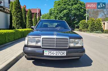 Седан Mercedes-Benz E-Class 1989 в 
