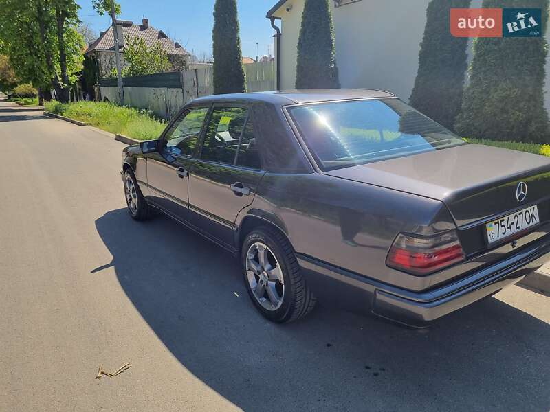 Седан Mercedes-Benz E-Class 1989 в Одессе фото 57 Седан Mercedes-Benz E-Class 1989 в Одессе