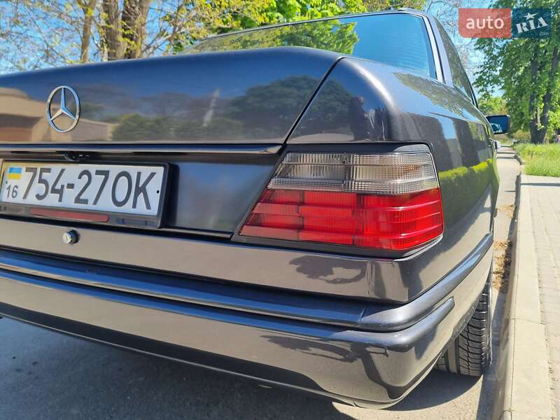 Седан Mercedes-Benz E-Class 1989 в Одессе фото 61 Седан Mercedes-Benz E-Class 1989 в Одессе
