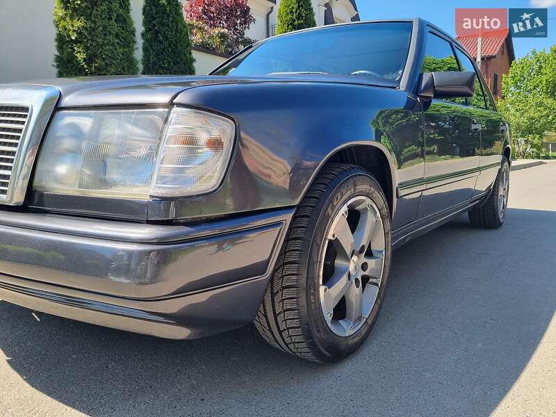 Седан Mercedes-Benz E-Class 1989 в Одессе фото 66 Седан Mercedes-Benz E-Class 1989 в Одессе
