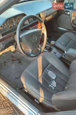 Седан Mercedes-Benz E-Class 1995 в 