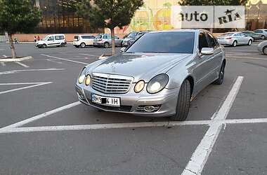 Седан Mercedes-Benz E-Class 2002 в 