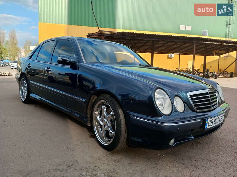 Седан Mercedes-Benz E-Class 2000 в Ніжині