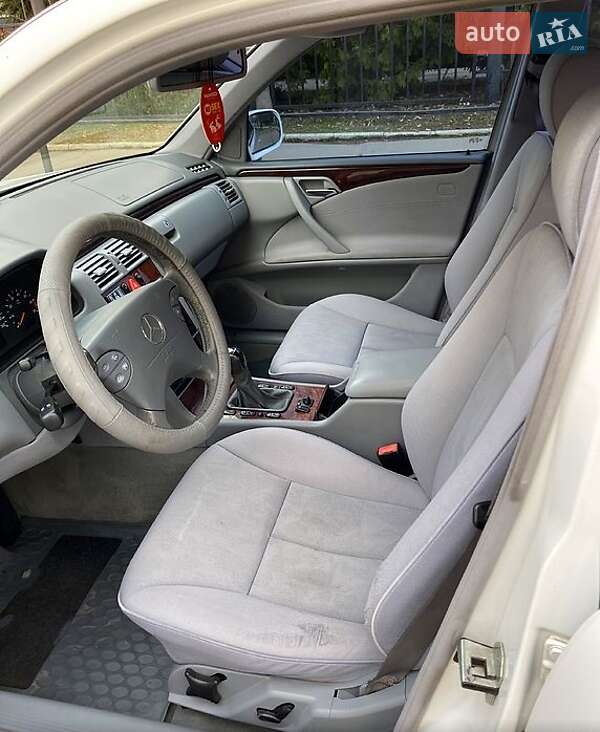 Седан Mercedes-Benz E-Class 2001 в Харкові