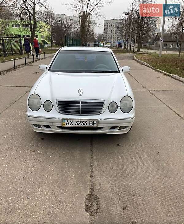 Mercedes-Benz E-Class 2001 Mercedes-Benz E-Class 2001