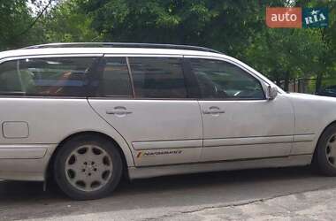 Универсал Mercedes-Benz E-Class 2001 в 