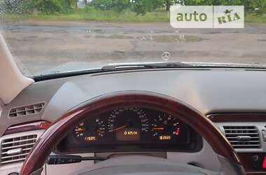Седан Mercedes-Benz E-Class 2000 в 