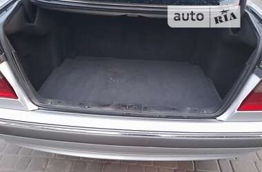 Седан Mercedes-Benz E-Class 2000 в 