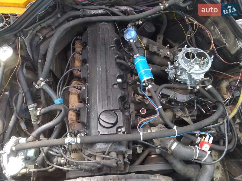 Седан Mercedes-Benz E-Class 1991 в Киеве