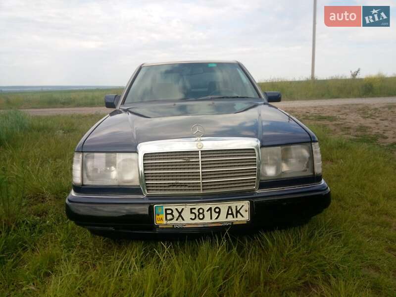 Седан Mercedes-Benz E-Class 1993 в Хмельницькому