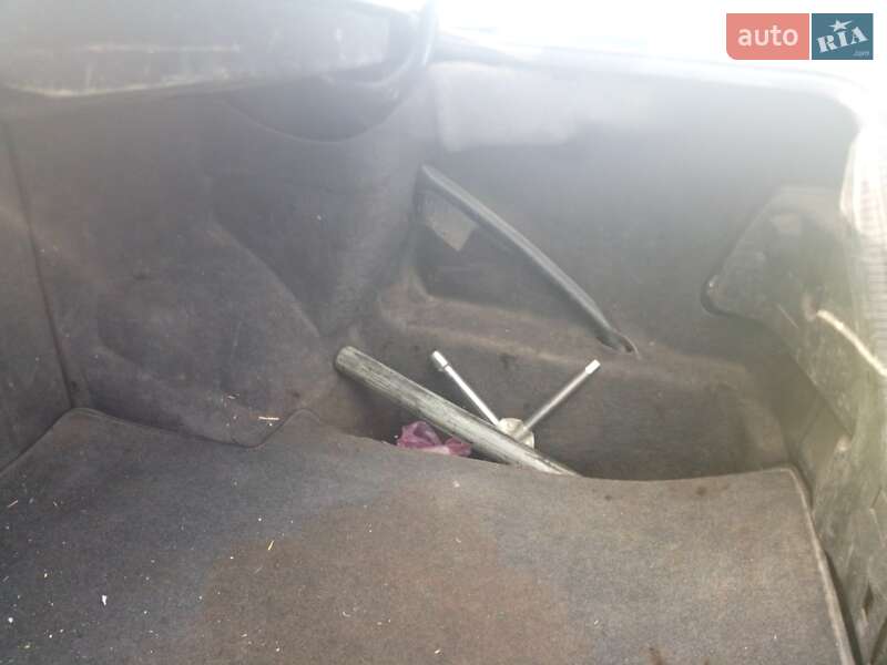 Седан Mercedes-Benz E-Class 1993 в Хмельницькому