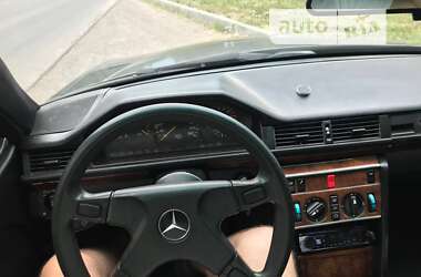 Купе Mercedes-Benz E-Class 1991 в Баре