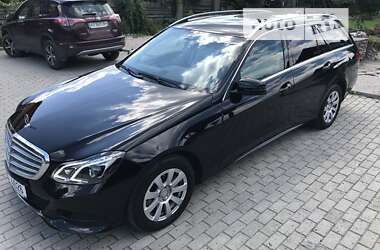 Універсал Mercedes-Benz E-Class 2014 в Ужгороді