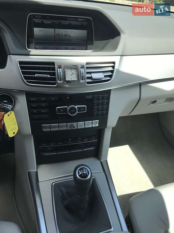 Універсал Mercedes-Benz E-Class 2014 в Ужгороді