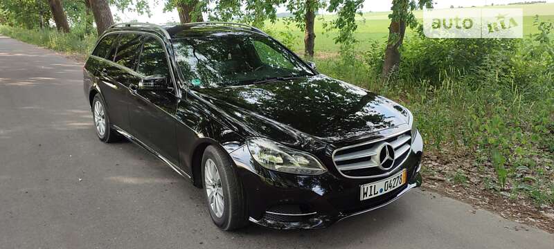 Универсал Mercedes-Benz E-Class 2016 в Киеве
