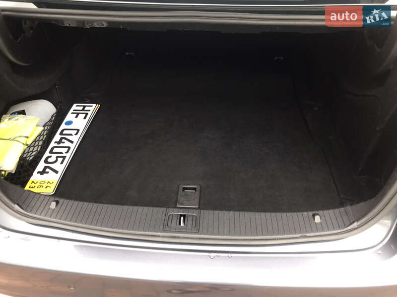 Седан Mercedes-Benz E-Class 2015 в Ивано-Франковске