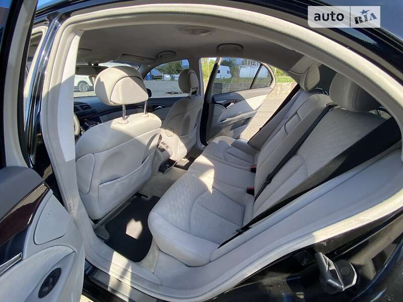 Седан Mercedes-Benz E-Class 2003 в Виноградове