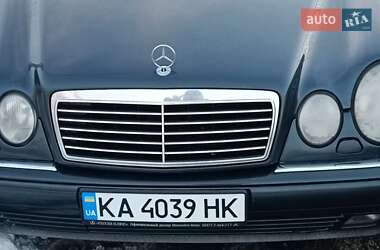 Седан Mercedes-Benz E-Class 1995 в Киеве