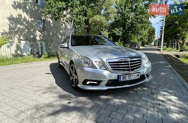 Седан Mercedes-Benz E-Class 2009 в Львові