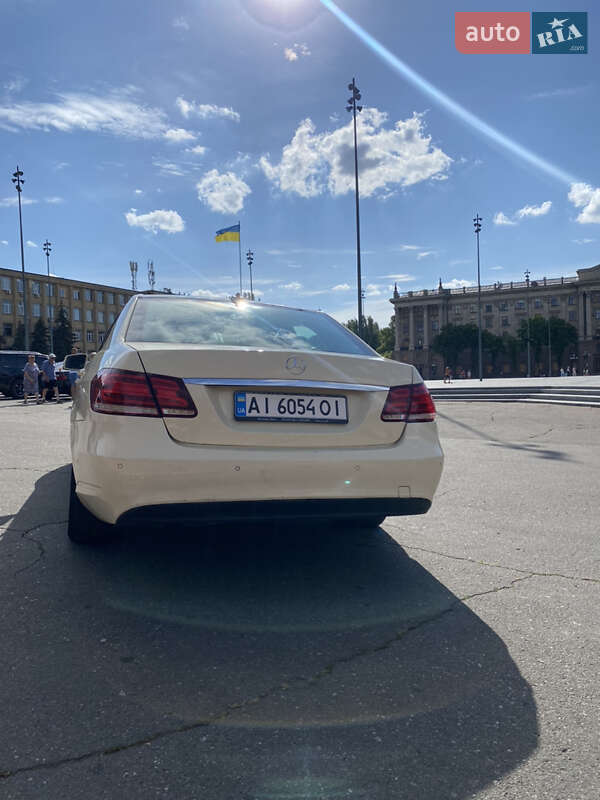 Седан Mercedes-Benz E-Class 2015 в Николаеве