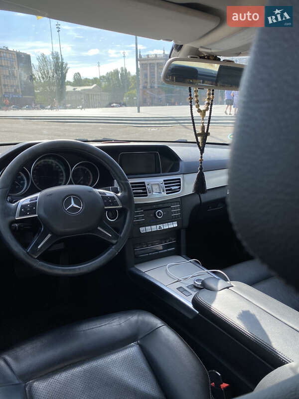 Седан Mercedes-Benz E-Class 2015 в Николаеве