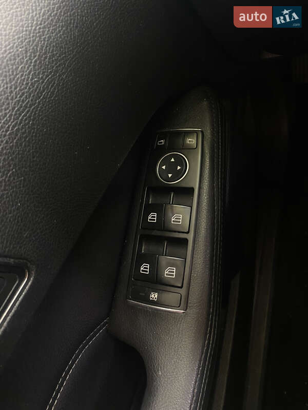 Седан Mercedes-Benz E-Class 2015 в Николаеве