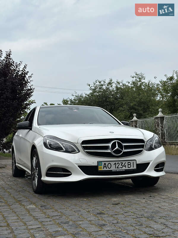 Седан Mercedes-Benz E-Class 2015 в Тячеве
