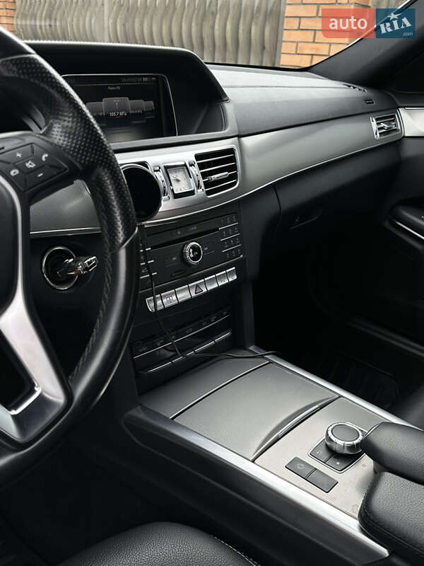Седан Mercedes-Benz E-Class 2015 в Тячеве
