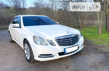 Седан Mercedes-Benz E-Class 2012 в Никополе