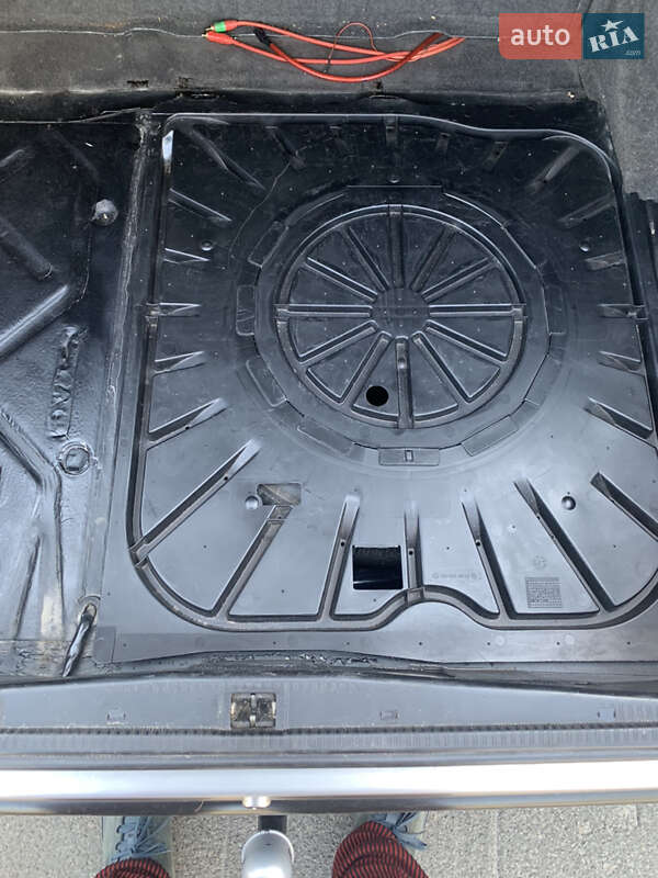 Седан Mercedes-Benz E-Class 1995 в Борисполе