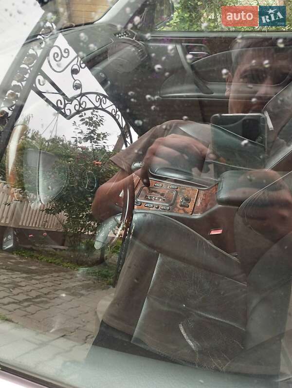 Седан Mercedes-Benz E-Class 2000 в Звягеле