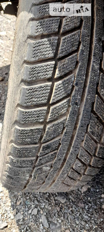 Седан Mercedes-Benz E-Class 1991 в Шумске