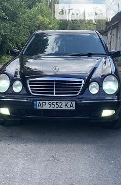 Седан Mercedes-Benz E-Class 1999 в Запоріжжі