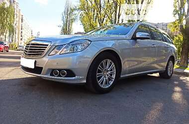 Универсал Mercedes-Benz E-Class 2011 в Киеве