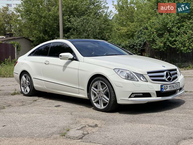 Купе Mercedes-Benz E-Class 2010 в Запорожье