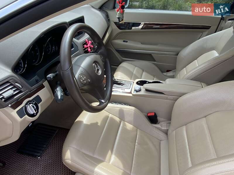Купе Mercedes-Benz E-Class 2010 в Запорожье