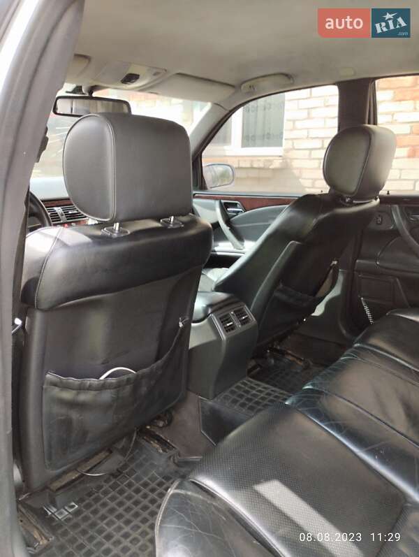 Седан Mercedes-Benz E-Class 2002 в Ратному