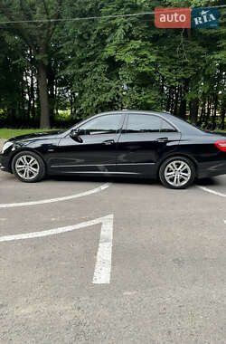 Седан Mercedes-Benz E-Class 2011 в 