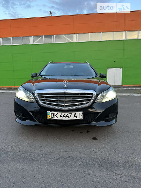Універсал Mercedes-Benz E-Class 2013 в Рівному