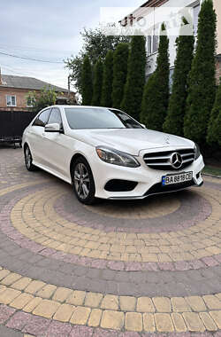 Седан Mercedes-Benz E-Class 2013 в Києві