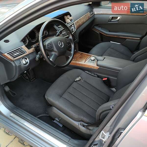Универсал Mercedes-Benz E-Class 2012 в Киеве