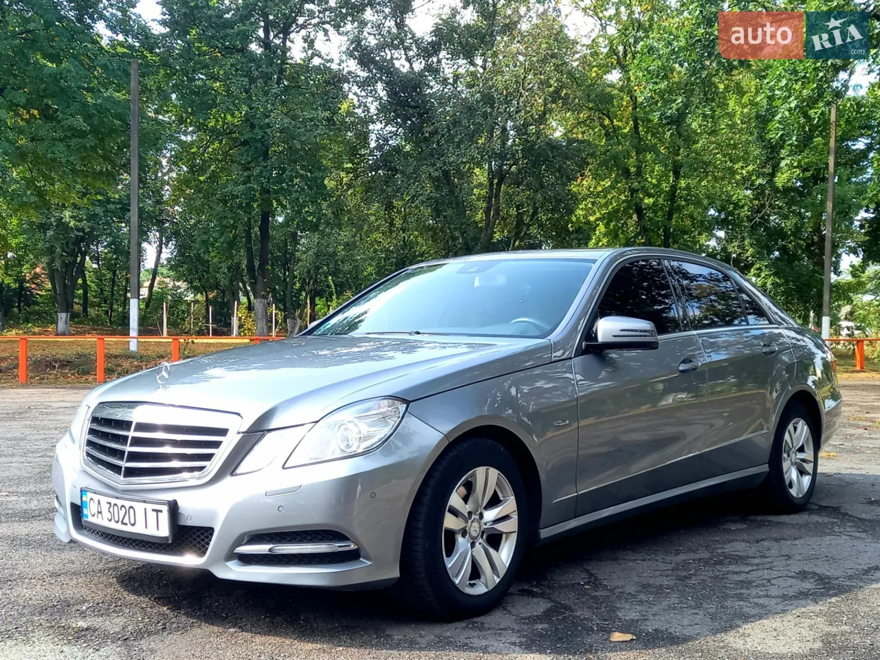 2011 Mercedes-Benz E-klasse - мініатюра 12