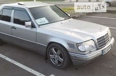 Седан Mercedes-Benz E-Class 1994 в Львове