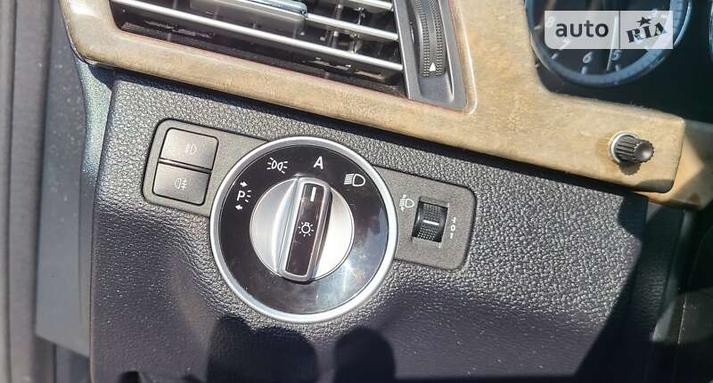 Універсал Mercedes-Benz E-Class 2010 в Чернівцях
