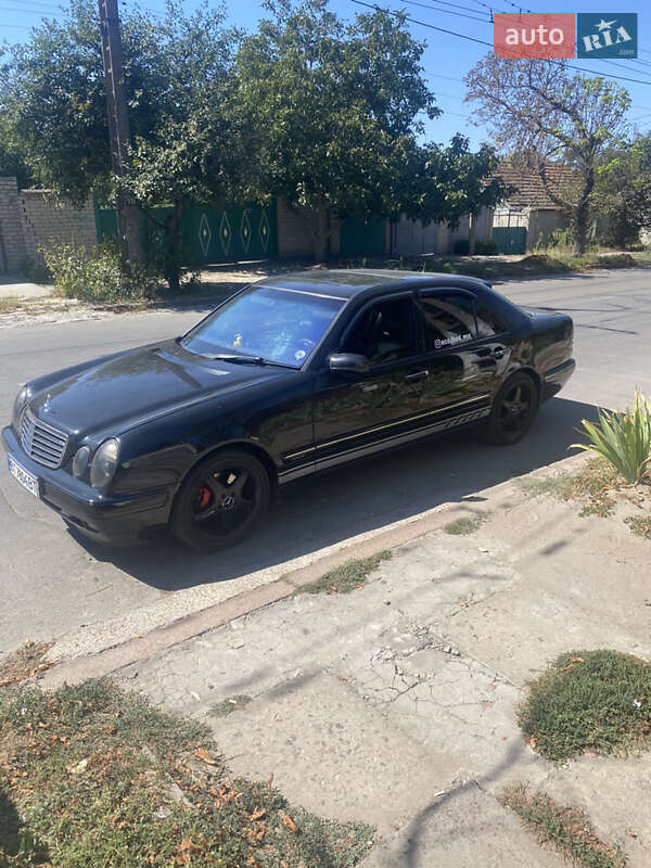 Седан Mercedes-Benz E-Class 1999 в Херсоні